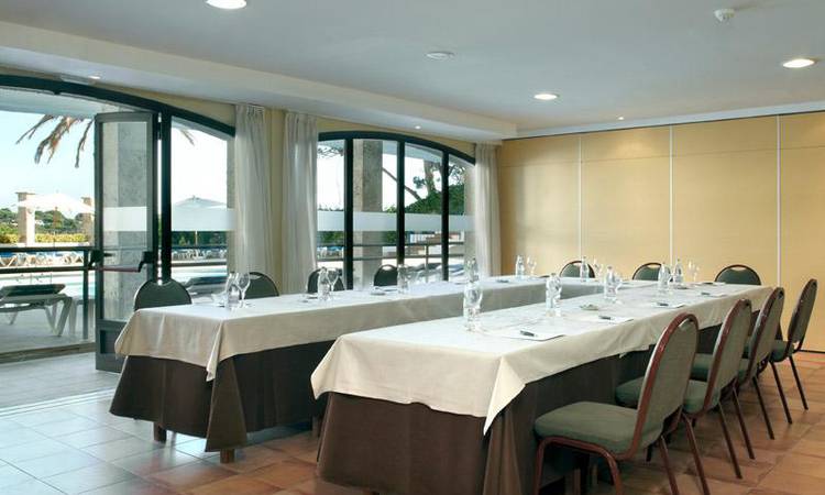 Sala Presentaciones Hotel ILUNION Caleta Park S'Agaró Sala Presentaciones Hotel ILUNION Caleta Park S'Agaró